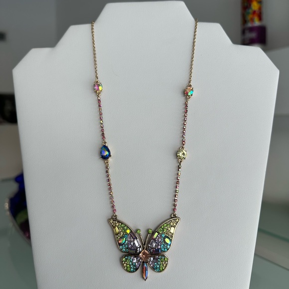 Betsey Johnson Multicolor Butterfly Crystal Necklace Gold tone - Picture 2 of 5